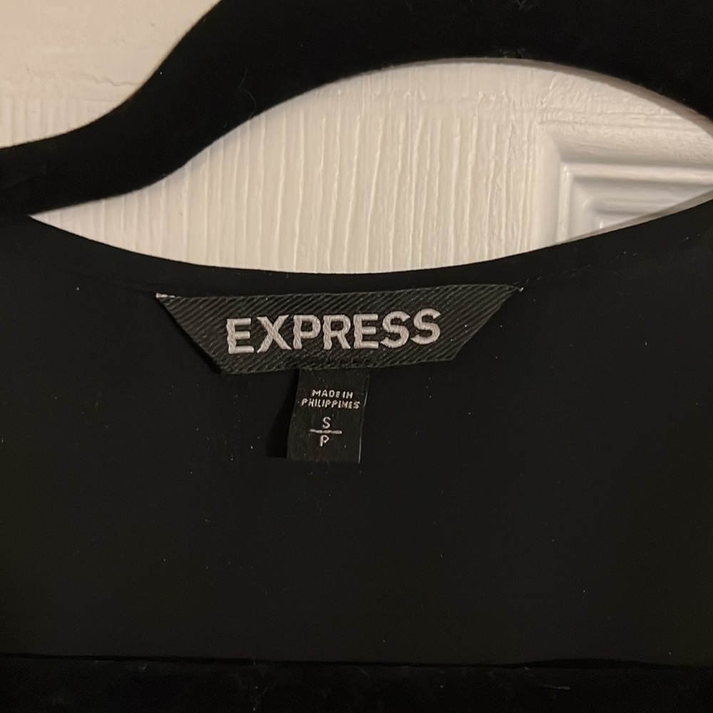 Express Cross Front Top - Picture 5 of 8